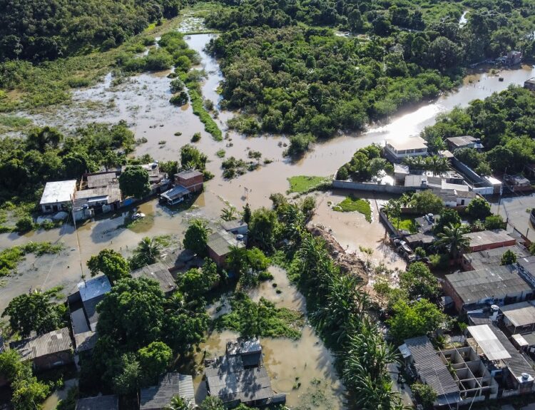 Πλημμύρα στη Βραζιλία ©EPA/ANDRE COELHO