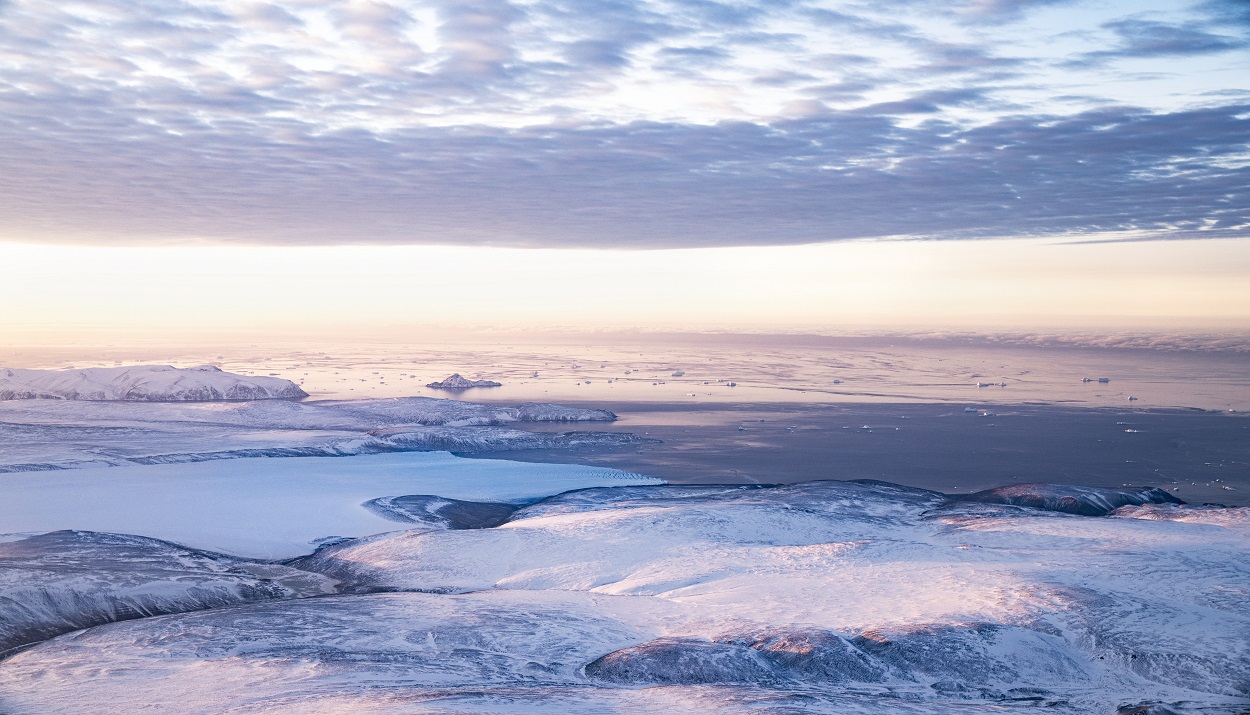 Στρώμα πάγου στη Γροιλανδία © EPA/THOMAS TRAASDAHL DENMARK OUT