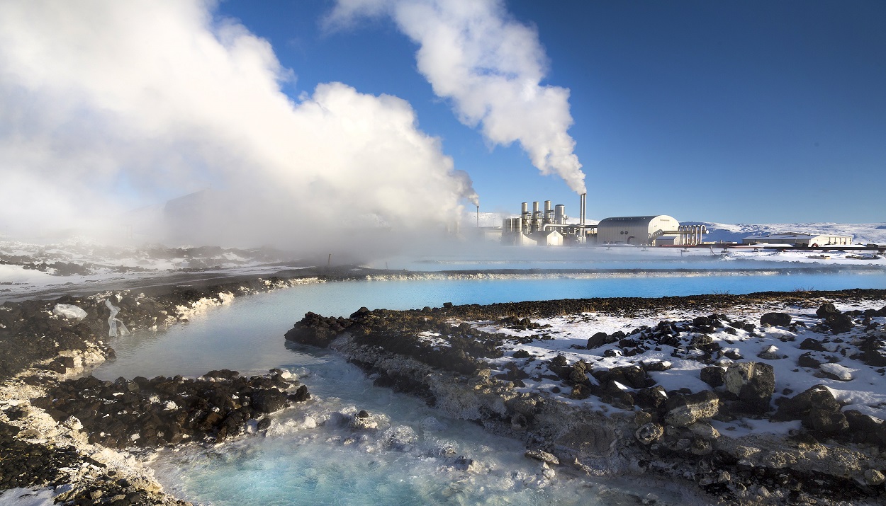 Γεωθερμικά ύδατα στην Ισλανδία © EPA/HANNA ANDRESDOTTIR