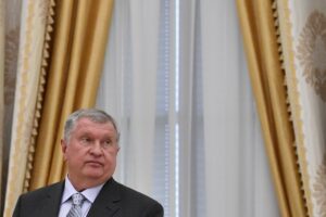 Ο Igor Sechin, διευθύνων σύμβουλος της Rosneft © EPA/ALEXANDER NEMENOV / POOL