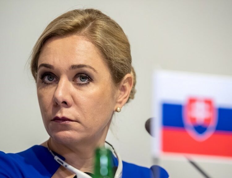 Η αντιπρόεδρος και υπουργός Οικονομίας της Σλοβακίας, Denisa Saková © EPA/MARTIN DIVISEK