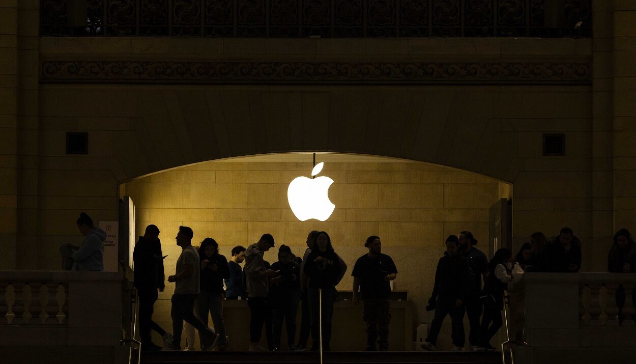 Apple © EPA/JUSTIN LANE