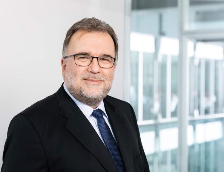O πρόεδρος του Ομοσπονδιακού Συνδέσμου της Γερμανικής Βιομηχανίας (BDI) Zίγκφριντ Ρούσβουρμ (Siegfried Russwurm) © english.bdi.eu