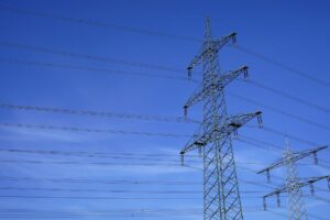 Πυλώνες ηλεκτρικής ενέργειας στη Γερμανία © EPA/RONALD WITTEK