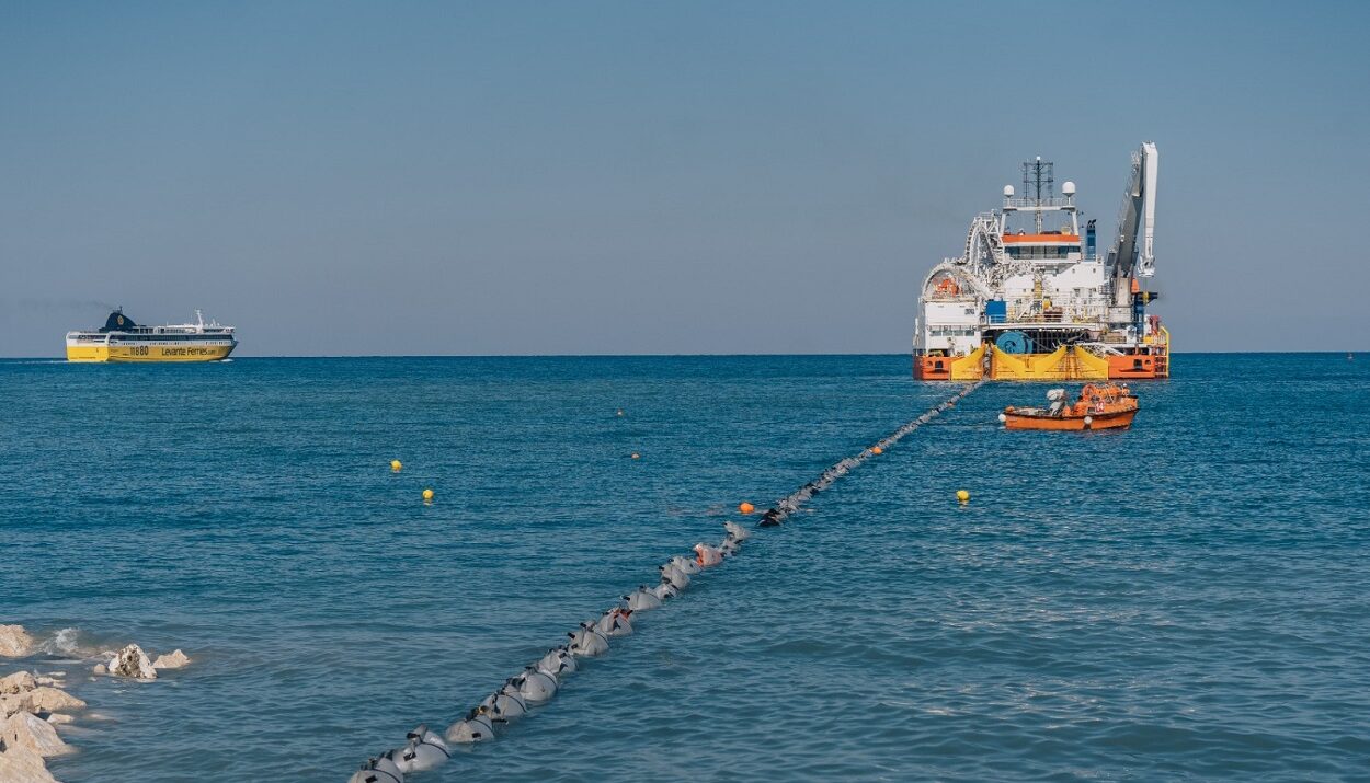 Ηλεκτρική διασύνδεση Ηγουμενίτσας – Κέρκυρας © ΔΤ