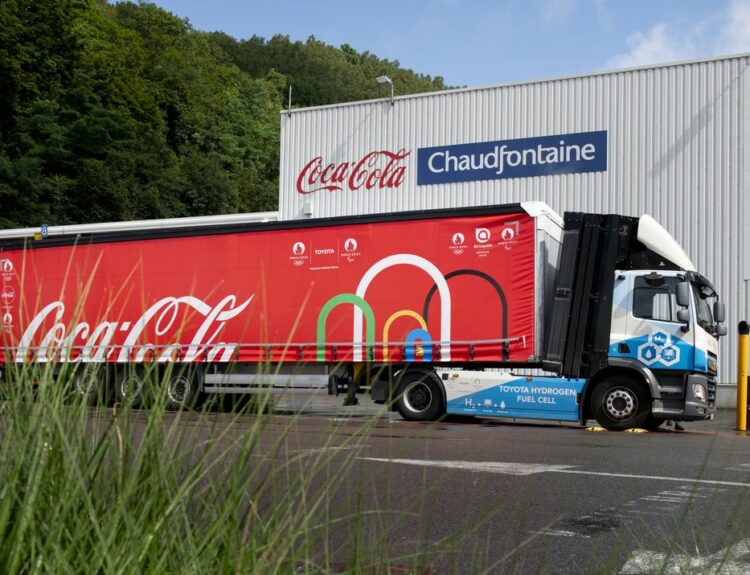 Συνεργασία Toyota με Coca Cola & Air Liquide φορτηγά οχήματα υδρογόνου © Toyota