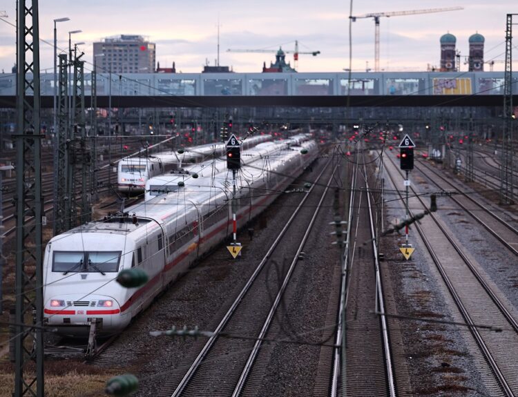 Τρένα, Γερμανία © EPA/ANNA SZILAGYI