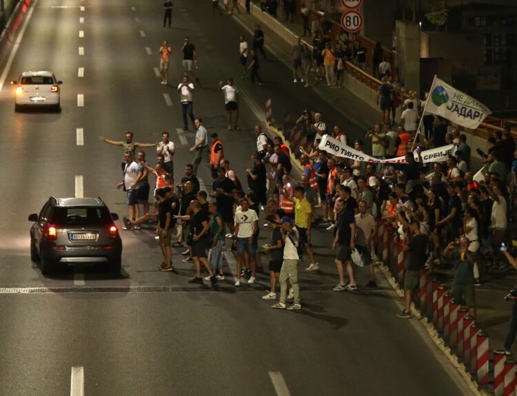 Διαμαρτυρίες στη Σερβία για το ορυχείο λιθίου © EPA/ANDREJ CUKIC