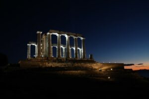 Η Metlen ανέλαβε να φωταγωγήσει τον Ναό του Ποσειδώνα στο Σούνιο © INTIME/ΓΙΑΝΝΗΣ ΛΙΑΚΟΣ