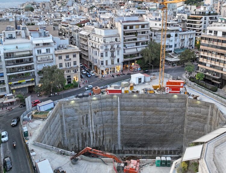 Το εργοτάξιο της ΑΒΑΞ στον σταθμό της πλατείας Κολωνακίου © ΑΒΑΞ