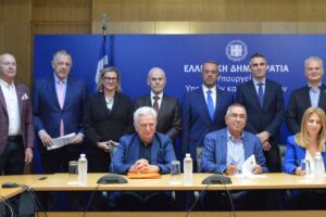 Υπογραφή σύμβασης έργων αντιπλημμυρικής προστασίας στον Δήμο Λουτρακίου – Περαχώρας – Αγίων Θεοδώρων © Υπουργείο Υποδομών και Μεταφορών