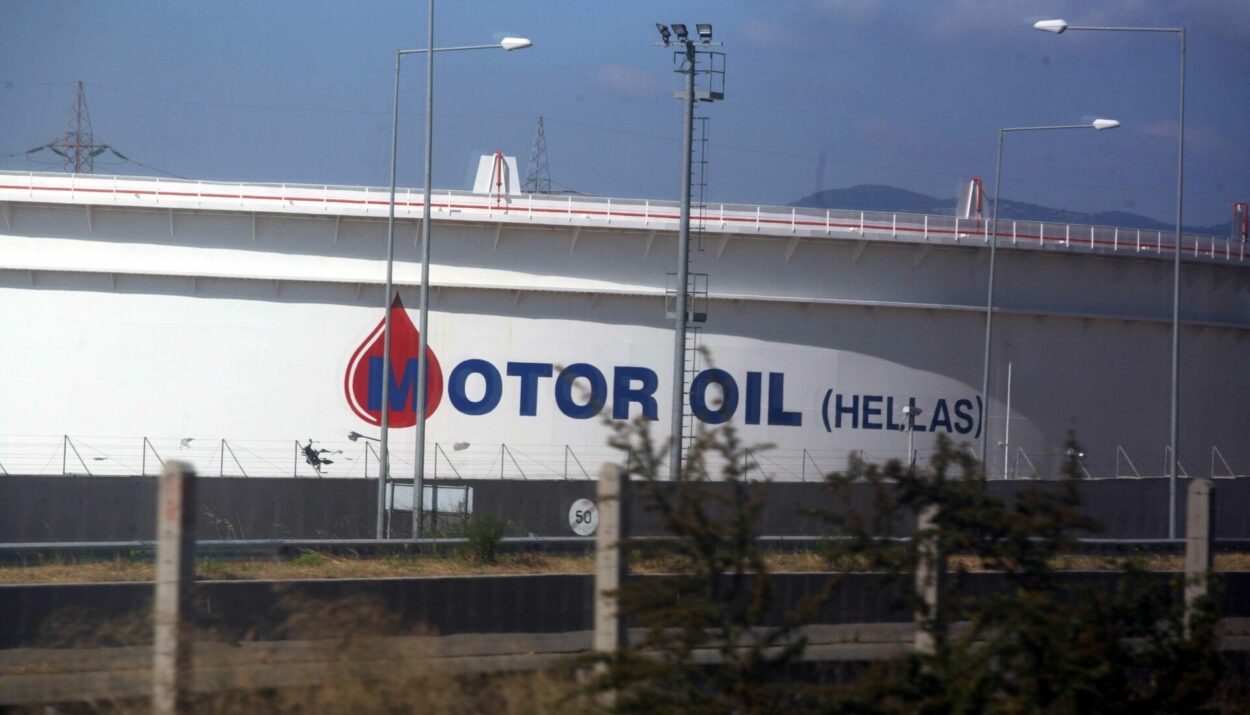 ΔΙΥΛΙΣΤΗΡΙΑ MOTOR OIL ΣΤΟΥΣ ΑΓΙΟΥΣ ΘΕΟΔΩΡΟΥΣ © EUROKINISSI