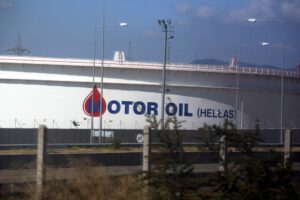 ΔΙΥΛΙΣΤΗΡΙΑ MOTOR OIL ΣΤΟΥΣ ΑΓΙΟΥΣ ΘΕΟΔΩΡΟΥΣ © EUROKINISSI